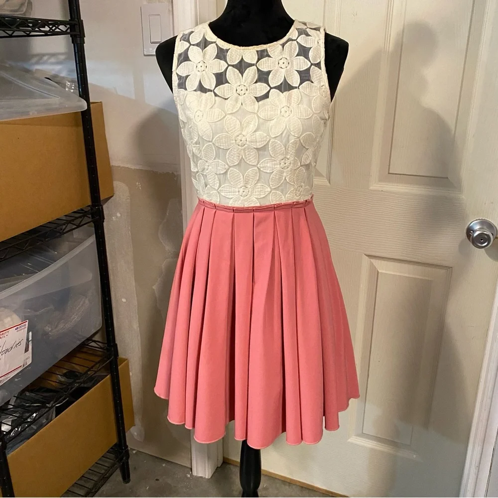 Altar’d State Dress Fit Flare Mini  Lace Bodice Cream Pink Floral Cutout Medium - Picture 11 of 11